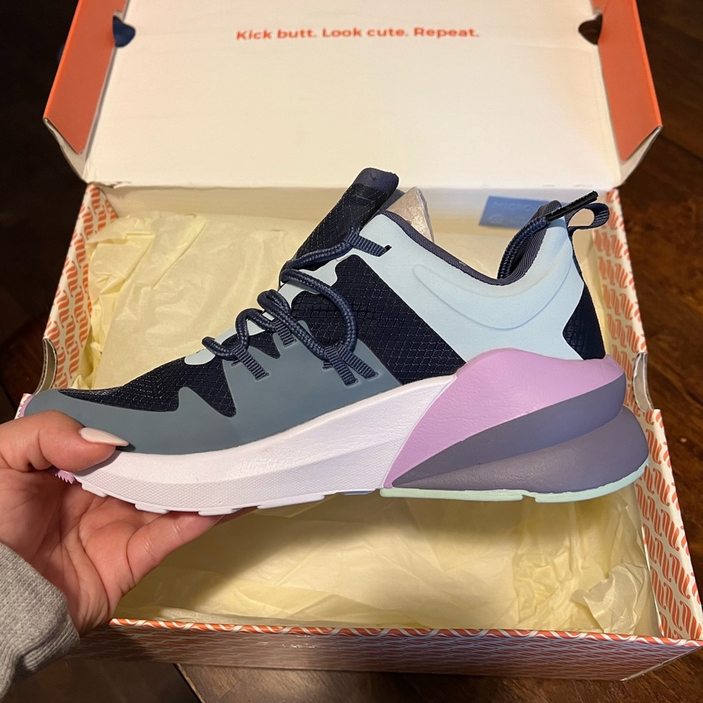 Brand new fabletics shoes